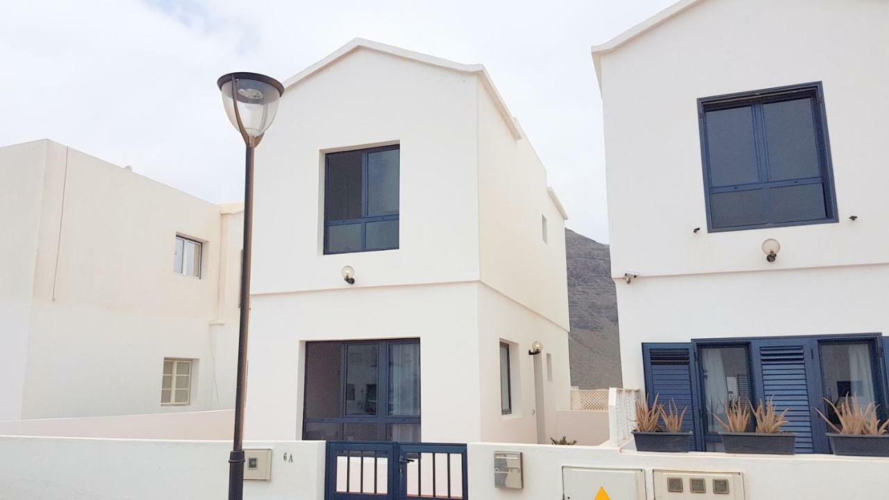 Villa The White House Orzola Exterior foto
